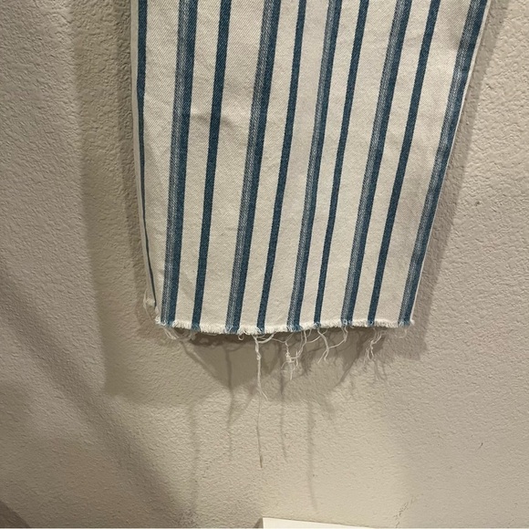 Joe’s Jeans the Blake high rise wide leg crop jeans in white and blue stripe 32 - Picture 8 of 11